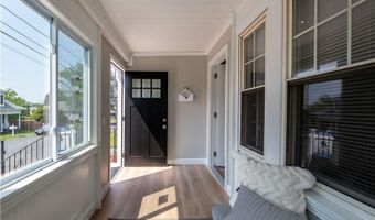 122 S Blossom St, East Providence, RI 02914