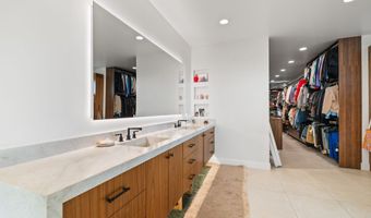 348 E HIDDEN LAKE Dr, Bountiful, UT 84010