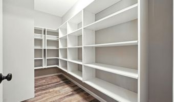 18780 Eisley Cv, Auburn, IN 46706