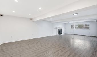 6408 MARYVIEW St, Alexandria, VA 22310