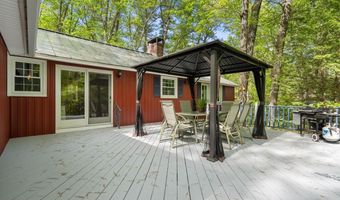 12 Lord Jeffrey Dr, Amherst, NH 03031