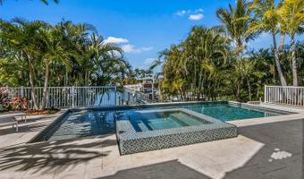 620 KEY ROYALE Dr, Holmes Beach, FL 34217