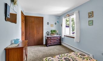 1581 N Forest Rd, Amherst, NY 14221