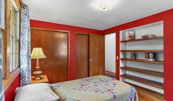 5310 Dorsett Dr, Madison, WI 53711