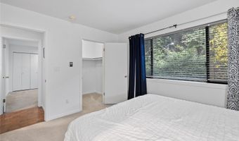 12840 SE 40th Court C5, Bellevue, WA 98006