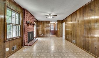 1534 Country Squire Ct, Decatur, GA 30033