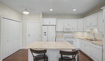 1427 34th Ave SW 213, Altoona, IA 50009