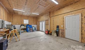 17 Laurel Rd, Arden, NC 28704