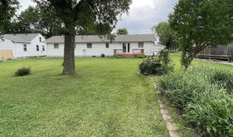 602 S 3rd St, Beresford, SD 57004