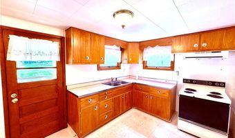 328 Keslar School Rd, Acme, PA 15610
