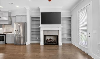 2106 MOORES MILL Rd 106, Auburn, AL 36830