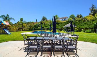 29302 Laro Dr, Agoura Hills, CA 91301