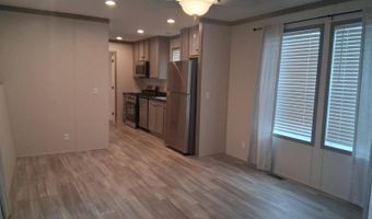 328 W. 53rd St 10, Anderson, IN 46013