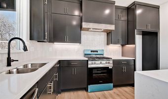 2 Haslemere Dr, Bella Vista, AR 72714
