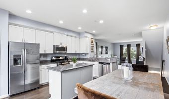 41768 MCMONAGLE Sq, Aldie, VA 20105