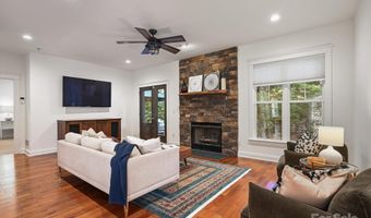 1343 Heathbrook Cir, Asheville, NC 28803