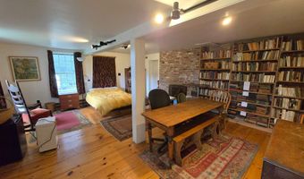 22 Kimball Hill Rd, Putney, VT 05346