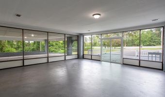 2623 Hatch Pkwy N, Baxley, GA 31515