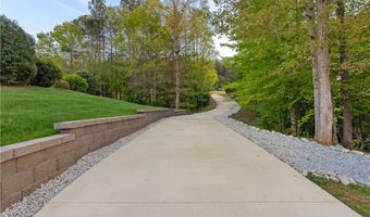 110 Clearview Dr, Abbeville, SC 29620