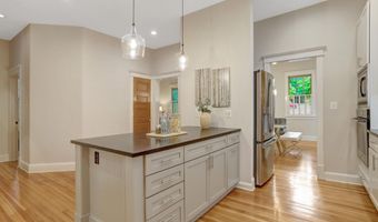 1903 N RANDOLPH St, Arlington, VA 22207