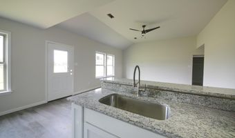 111 LLOYD HENDERSON Rd, Beebe, AR 72012