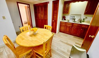 1045 Broadway, Bangor, ME 04401