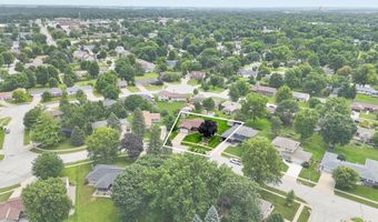 2944 Monroe Dr, Ames, IA 50010