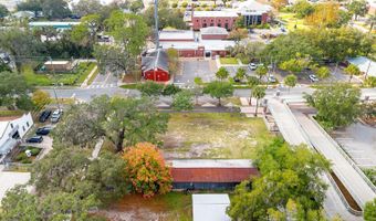 215 E 5TH St, Apopka, FL 32703