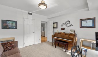1111 N PITT St 1C, Alexandria, VA 22314