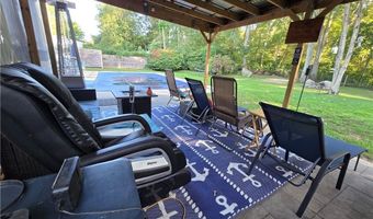 27 Rosedale Ave, Barrington, RI 02806