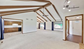 740 Fairway Ct, Augusta, KS 67010