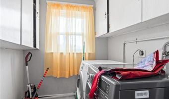 189 Smith St, Cranston, RI 02905