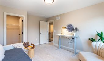 2015 Lacey Dr, Ames, IA 50010