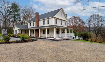 853 Oxford St S, Auburn, MA 01501