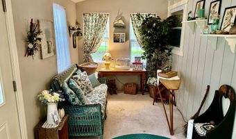 106 Burnshaw Ln, Albrightsville, PA 18210