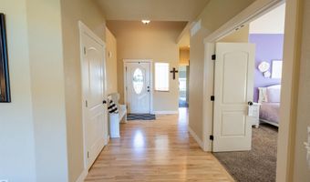 3540 SARATOGA St, Cheyenne, WY 82001