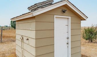 1044 W Taber Rd, Blackfoot, ID 83221