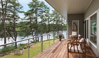 21 Fairview Ave, Hopkinton, RI 02832