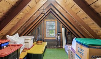 121 Maltbie Dr, Amsterdam, NY 12010