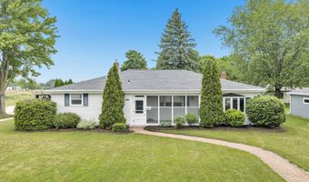 1529 CLARK St, Algoma, WI 54201