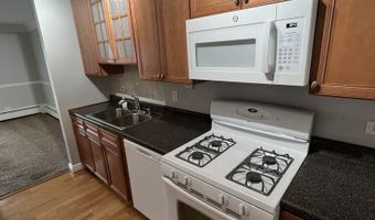 910 W Alleghany Dr 2A, Arlington Heights, IL 60004