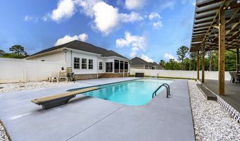 122 Hollister Dr, Albany, GA 31721