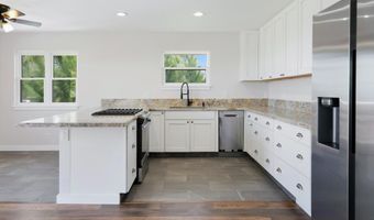 605 Kaupakalua Rd, Haiku, HI 96708