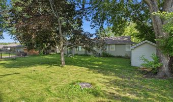 916 Whitney Dr, Apple Valley, MN 55124