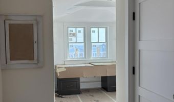 281 7th St, Avalon, NJ 08202