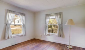 29 N Main St, Antrim, NH 03440