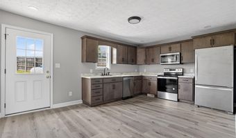 393 Peterson Ave, Auburn, KY 42206