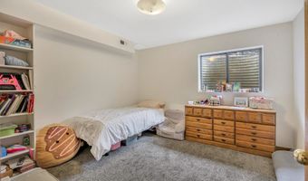 887 E VILLAGE Way, Alpine, UT 84004