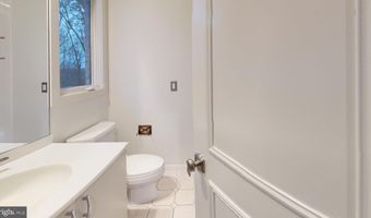 9629 EAGLE RIDGE Dr, Bethesda, MD 20817