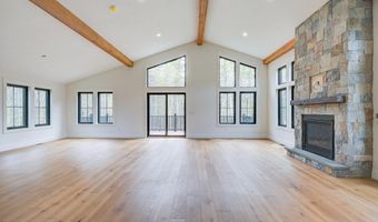 19 Hidden Glade Dr, Bartlett, NH 03812